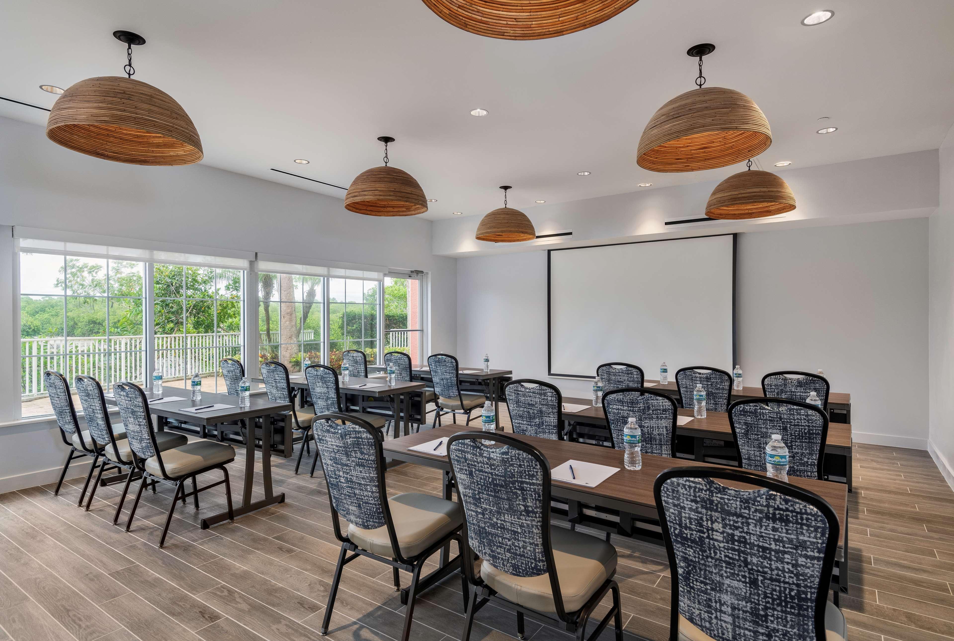 Doubletree Suites By Hilton Naples Naples Park Kültér fotó