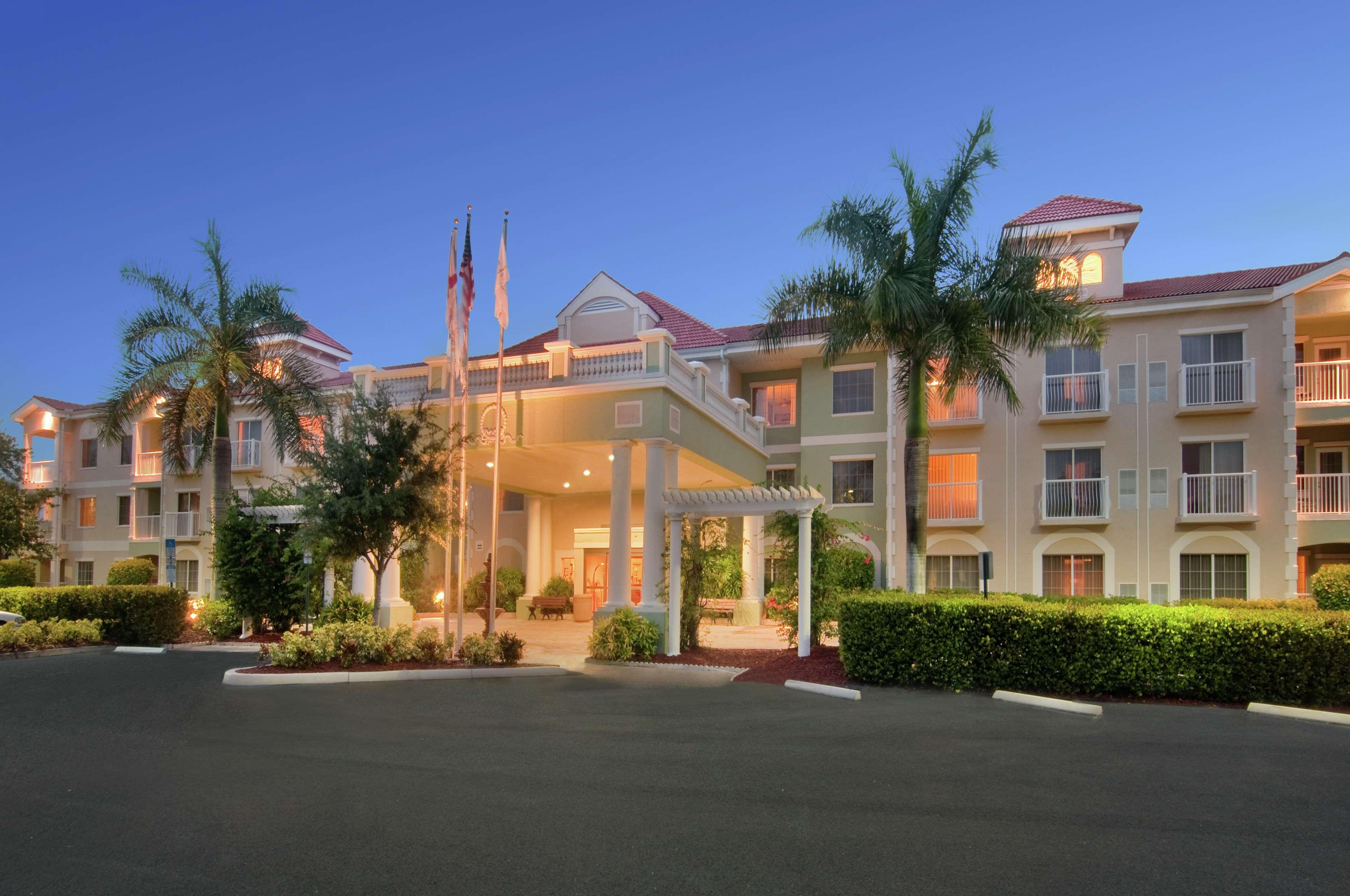 Doubletree Suites By Hilton Naples Naples Park Kültér fotó