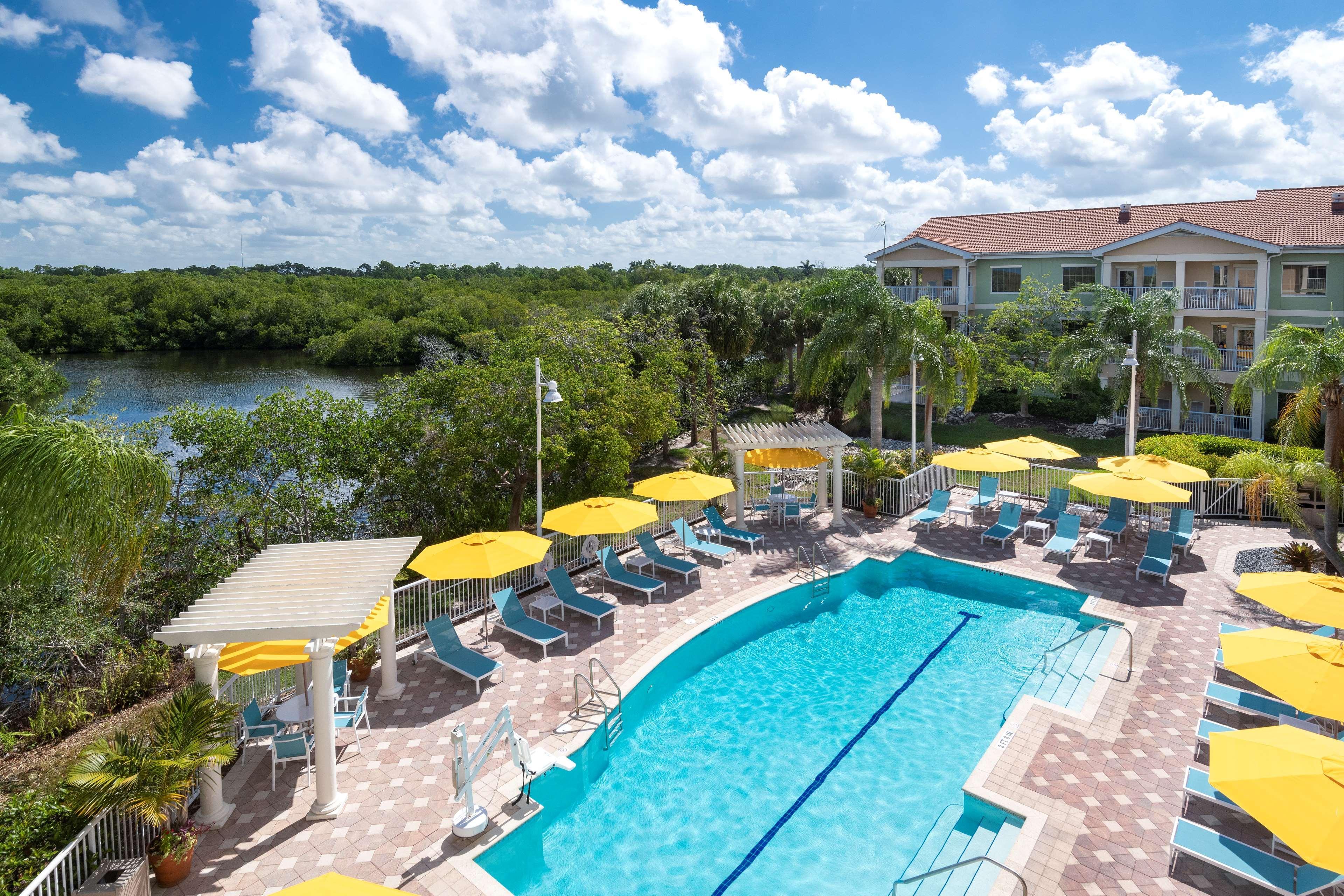 Doubletree Suites By Hilton Naples Naples Park Kültér fotó