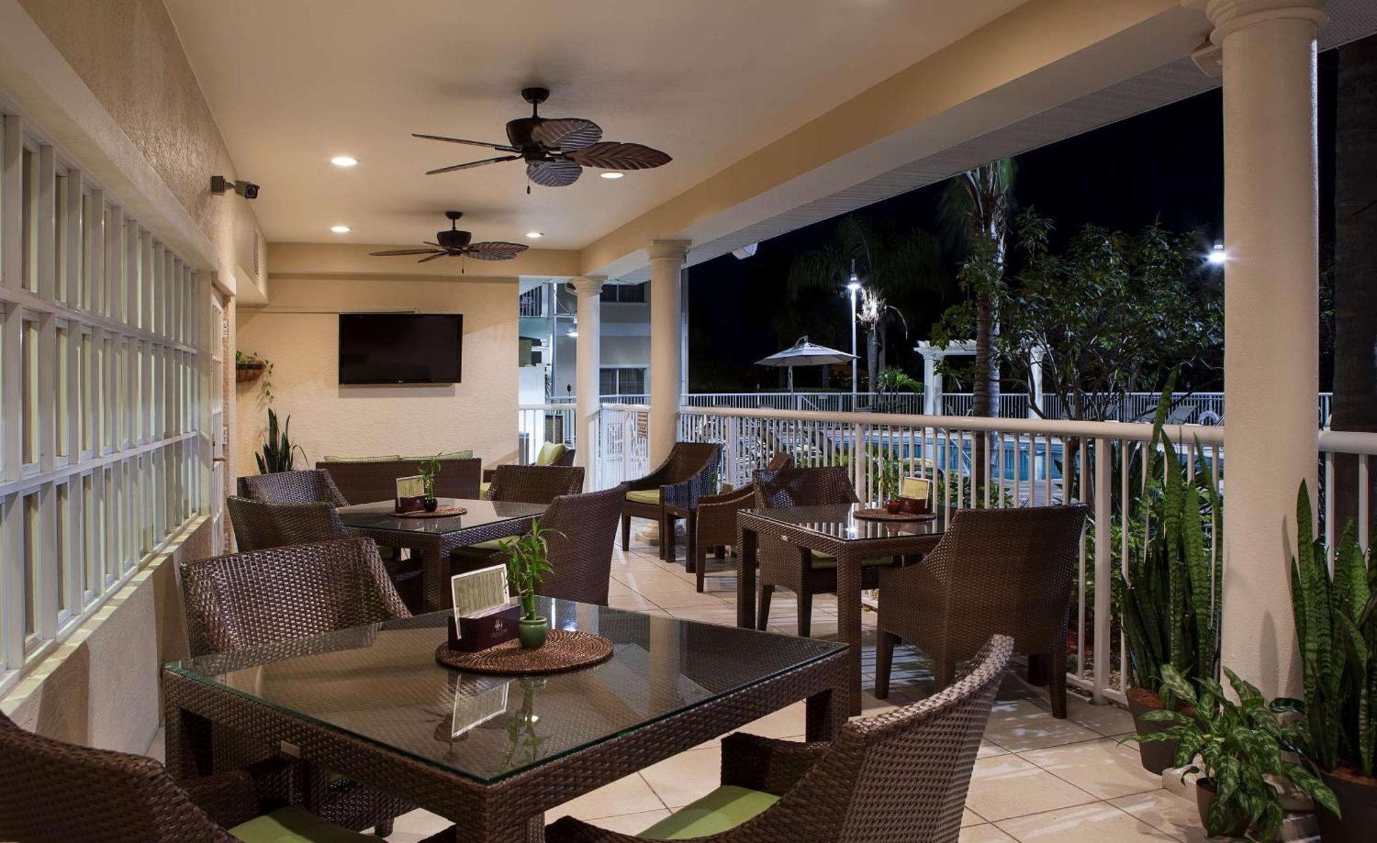 Doubletree Suites By Hilton Naples Naples Park Kültér fotó