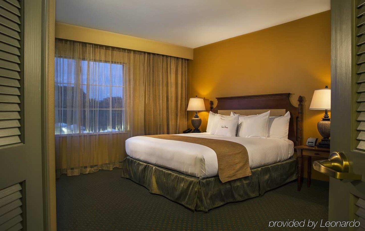 Doubletree Suites By Hilton Naples Naples Park Kültér fotó